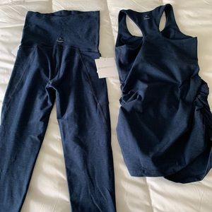 Beyond Yoga maternity set